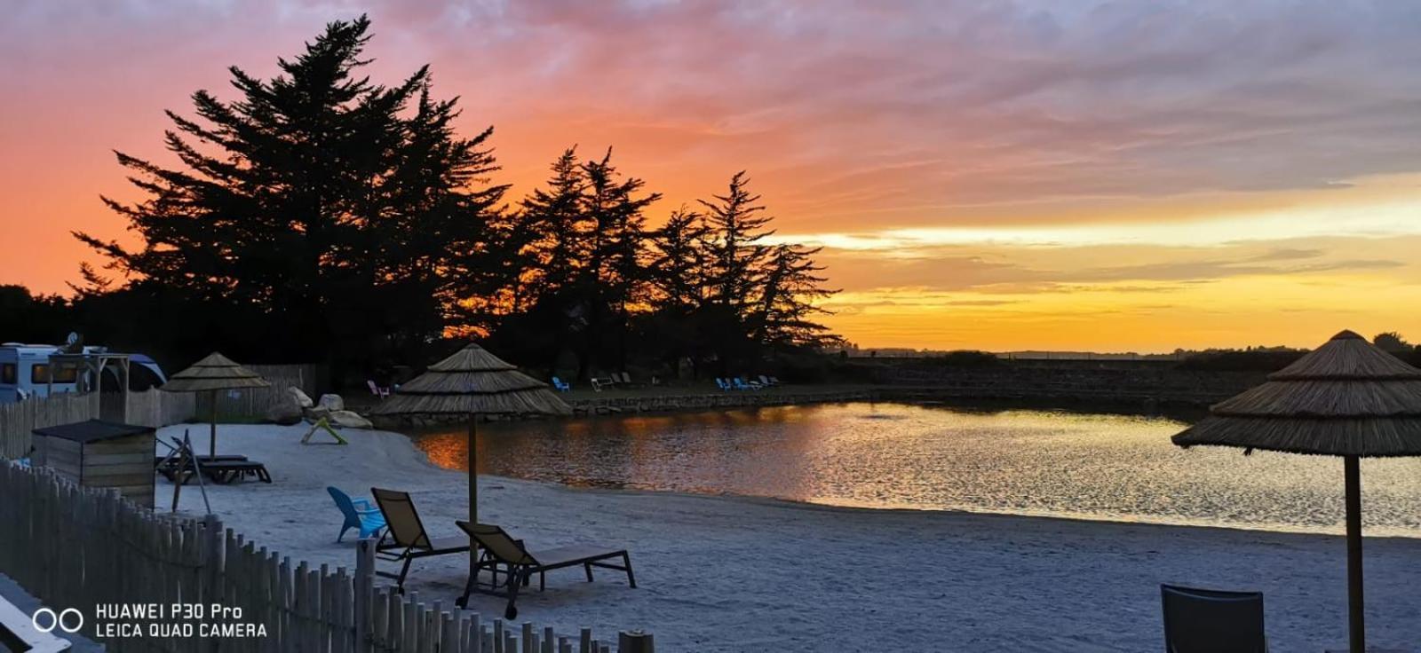 Camping Paradis Le Moulin Des Oies Belz Bagian luar foto