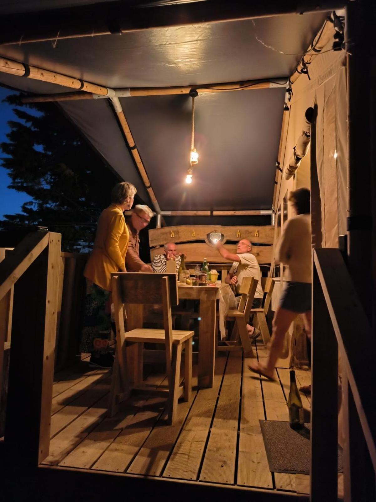 Camping Paradis Le Moulin Des Oies Belz Bagian luar foto